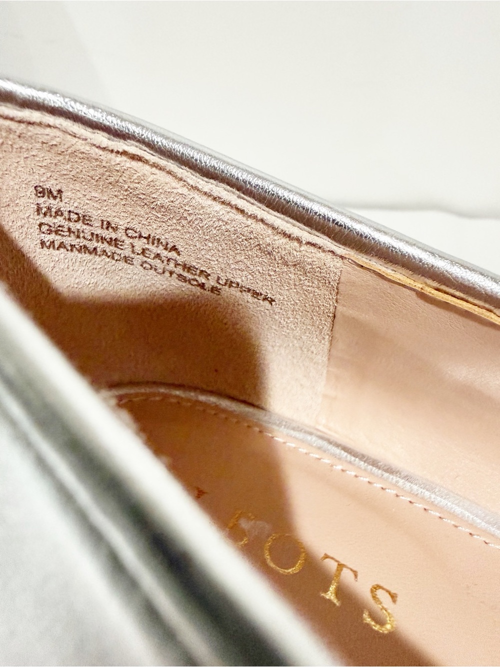 TALBOTS Scarlet Pointed Toe Metallic Leather Loafers NEW Silver Preppy Size 9 - Picture 12 of 12